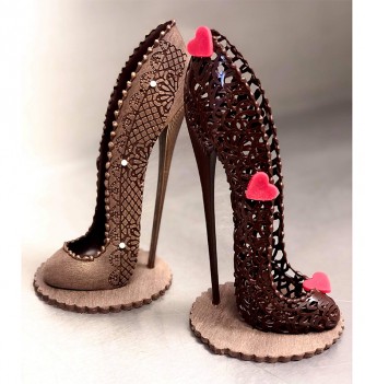 Injected mould chocolate high heels